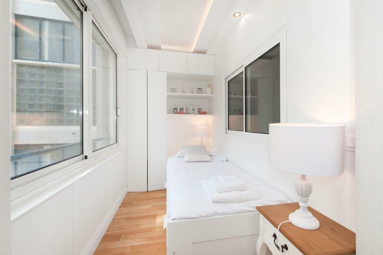 Luxury Montaigne Apartment Paris Exterior foto